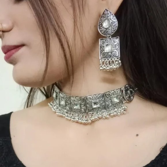 Silver Tribal Mirror Jewelry Set, Ethnic Silver Jewelry Set With Small Bells, - Picture 4 of 6